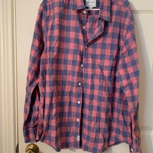 American Eagle Outfitters Plaid Shirt in coral and Blue